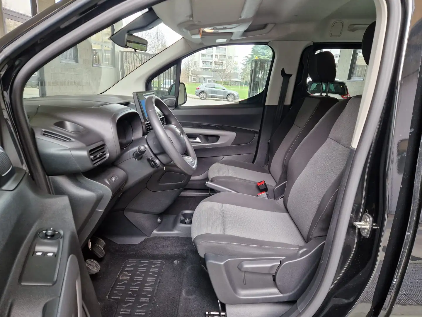 Toyota Proace City 1.5d 130cv L2 Lounge