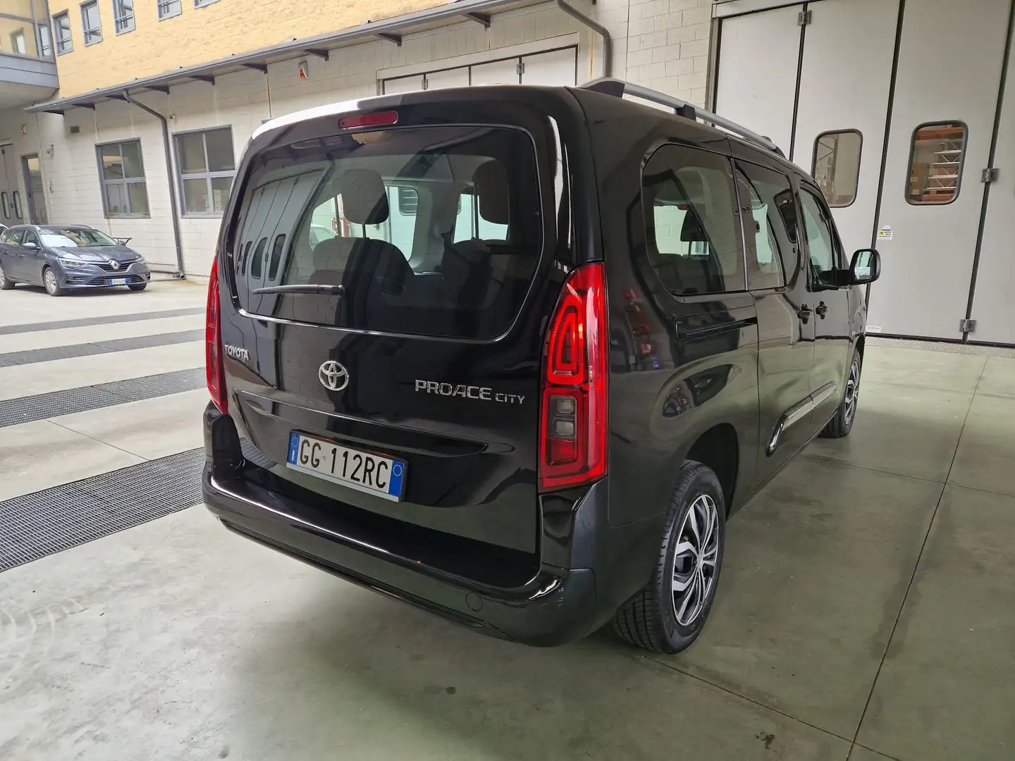 Toyota Proace City 1.5d 130cv L2 Lounge